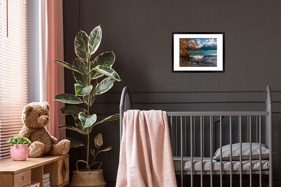 Photo en cadre - Lac Pehoe dans le Parc National Torres del Paine au Chili cadre photo noir avec passe-partout blanc petit 40x30 cm - Affiche sous cadre (Décoration murale salon / chambre)