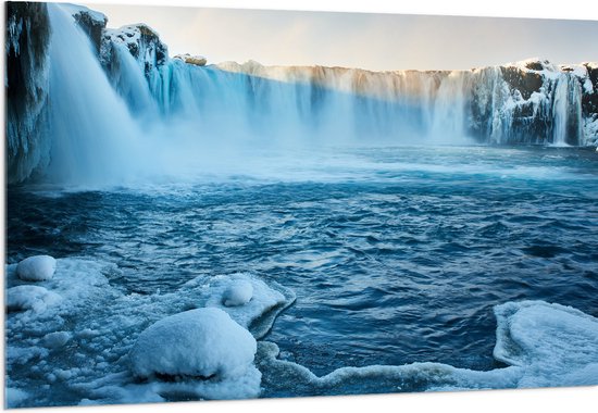 WallClassics - Acrylglas - Goðafoss Watervallen in IJsland - 150x100 cm Foto op Acrylglas (Wanddecoratie op Acrylaat)