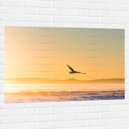 WallClassics - Muursticker - Toit flottant au soleil sur la mer - Muursticker 120x80 cm