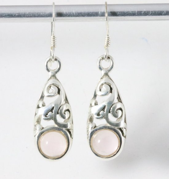 Fijne opengewerkte zilveren oorbellen met rozenkwarts