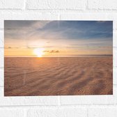 Muursticker - Close up van het Strand met Mooie Zonsondergang - 40x30 cm Foto op Muursticker