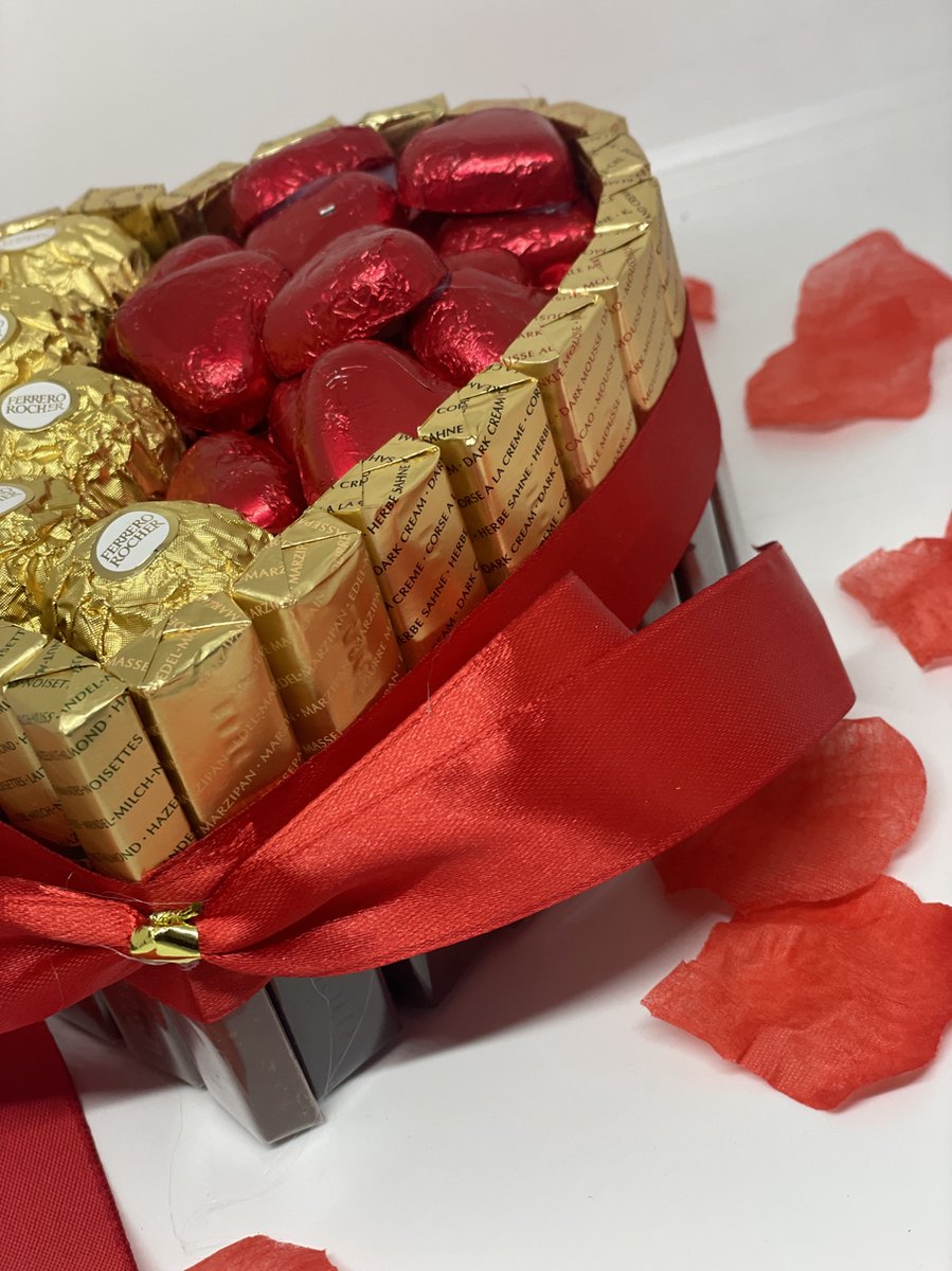 Chocolade Hart Geschenk - Giftpack - Valentijn cadeau - Ferrero Rocher Valentijn Cadeau - Valentijnsdag Geschenk - Liefde - Moederdag - Vaderdag - Verjaardag