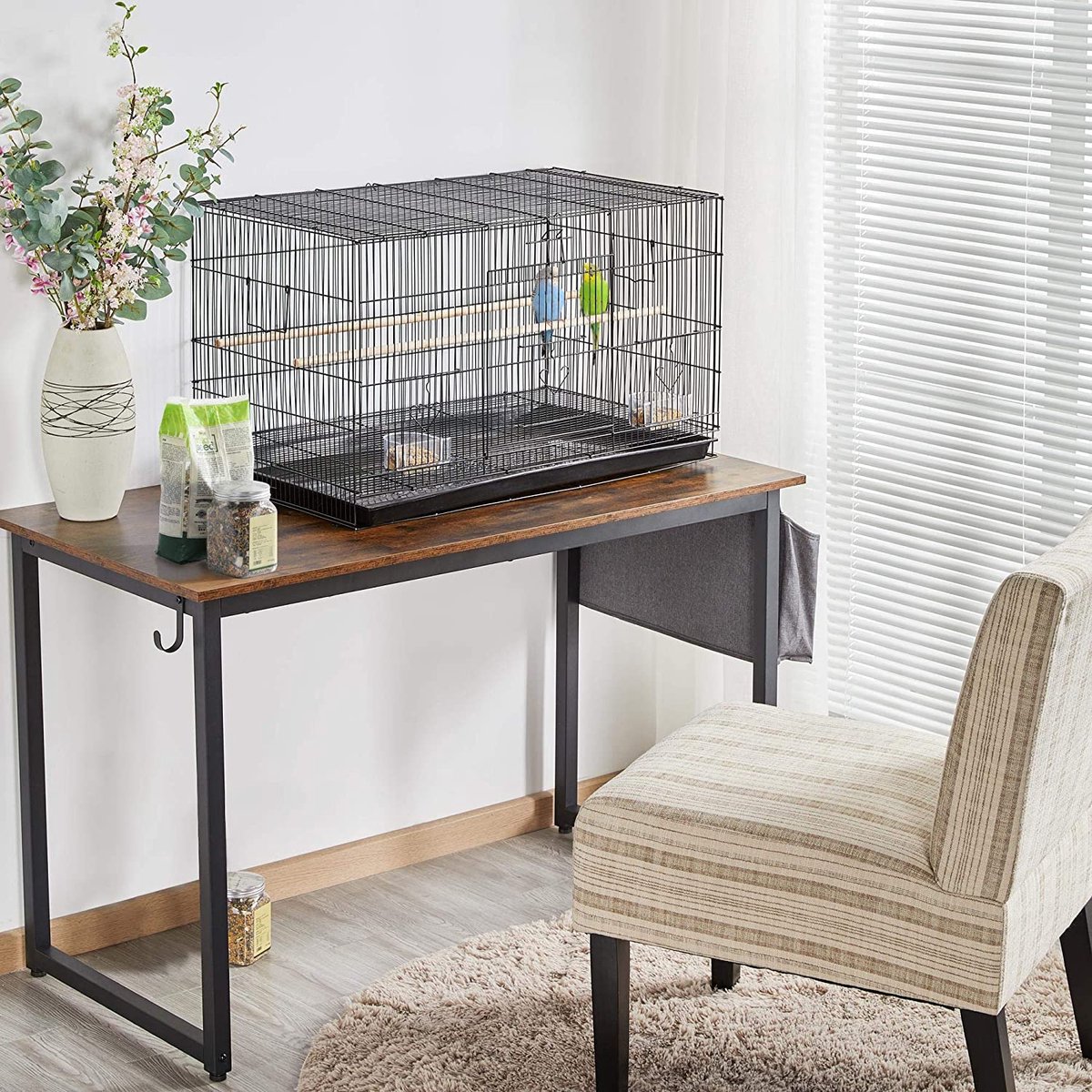 Bol.com Papa Simba Vliegkooi met extra veel ruimte, met uittrekbare lade en houten zitstangen voor papegaaien, parkieten en ande... aanbieding