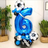 Voetbal ballon pakket - 8 Jaar - 32 Stuks - Themafeest Voetbal - Kinder Verjaardag Versiering Voetbal - Voetbalfans - Feestversiering / Feestpakket - Thema Verjaardag Voetbal - Blauw /Witte /Zwarte / Zilveren ballon - Helium- Happy Birthday