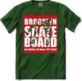 No School , No Work. Just Skate | Skaten - Skateboard - T-Shirt - Unisex - Bottle Groen - Maat S