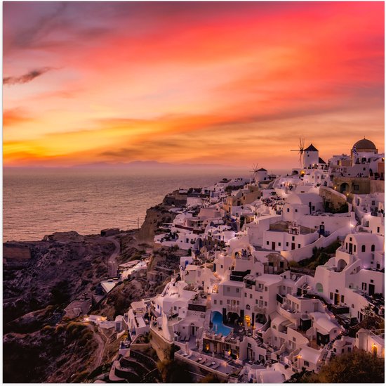 Poster Glanzend – Uitzicht over Klassieke Griekse Stad tijdens de Zonsondergang - 80x80 cm Foto op Posterpapier met Glanzende Afwerking