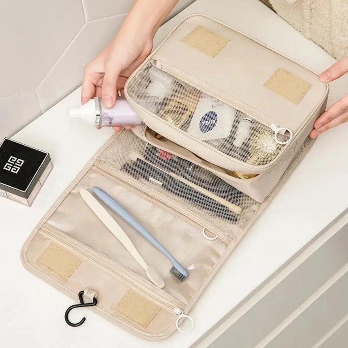 Toilettas Base met haak - M - Beige - Reis toilettas - Ophangbaar van Merkloos / Sans marque — cadeau in Mode & Accessoires - foto 4