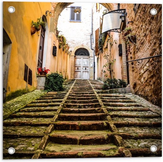 WallClassics - Tuinposter – Klein straatje in Italië - 50x50 cm Foto op Tuinposter (wanddecoratie voor buiten en binnen)