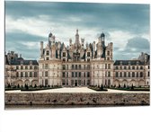 WallClassics - Dibond - Kasteel van Chambord - Frankrijk - 100x75 cm Foto op Aluminium (Wanddecoratie van metaal)
