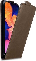Cadorabo Hoesje geschikt voor Samsung Galaxy A10 / M10 in KOFFIE BRUIN - Beschermhoes in flip design Case Cover met magnetische sluiting