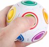 foto van Magische anti stress regenboog puzzel bal van 7 cm - denk en behendigheid spelletjes