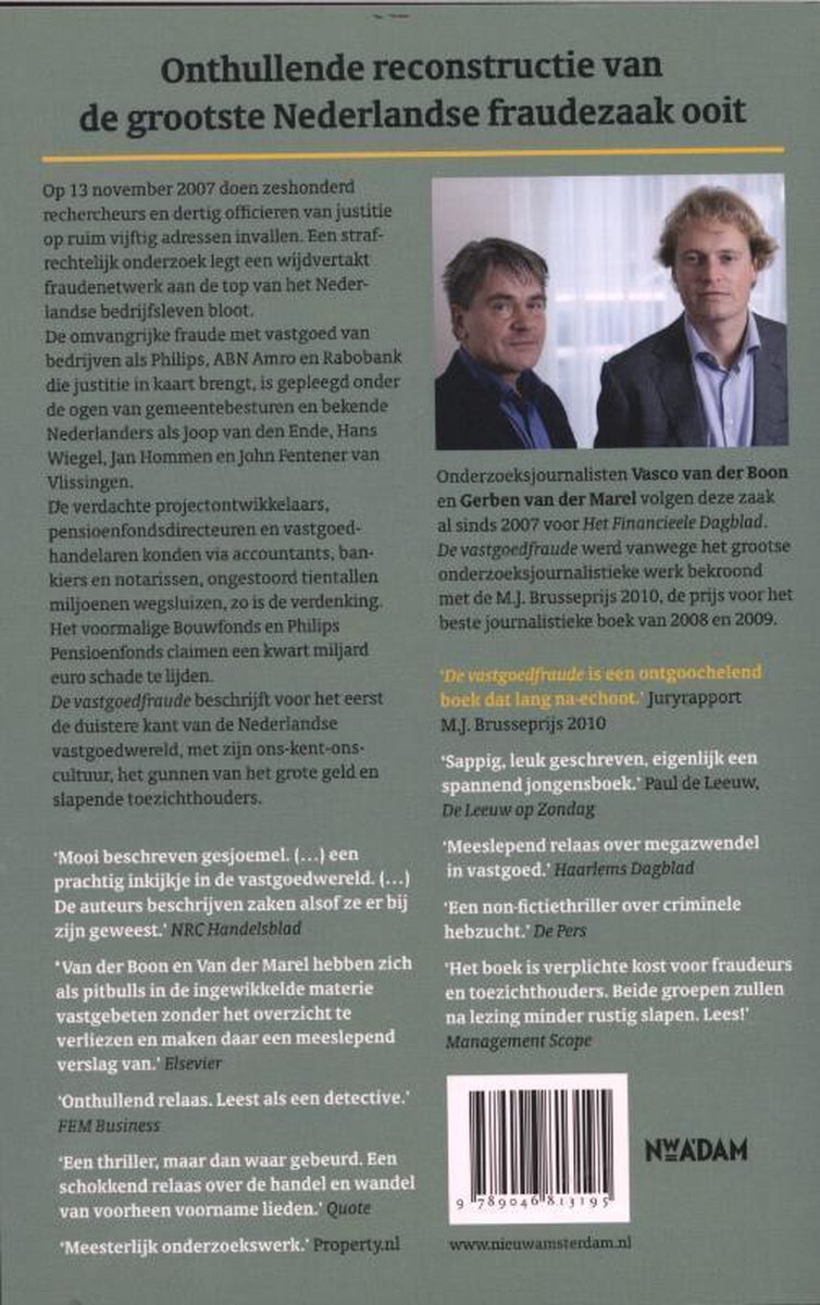 Achterflap van boek 'De vastgoedfraude' met auteursfoto's en citaten.