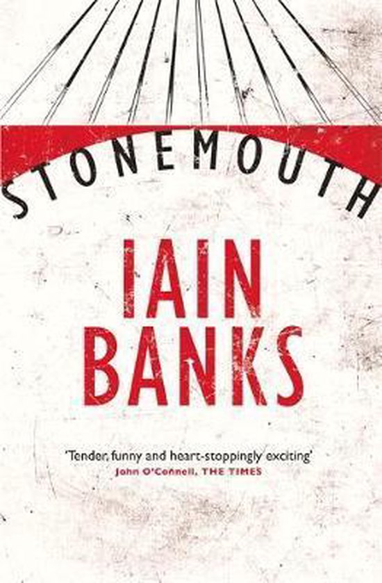 Boek 'Stonemouth' van Iain Banks, met rode tekst op een witte achtergrond.