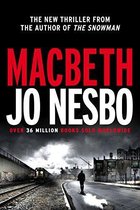 Boekcover van Macbeth door Jo Nesbø, met rode letters en een treurige achtergrond van een stad met een trein.