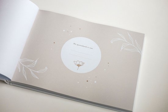 Maan Amsterdam - Gastenboek - A4 - 100 blanco pagina's - Neutraal - Voor bruiloft, trouwen, afscheid, uitvaart, condoleance of andere gelegenheid - Maan Amsterdam