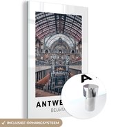 MuchoWow® Glasschilderij 60x90 cm - Schilderij acrylglas - Antwerpen - België - Trein - Foto op glas - Schilderijen