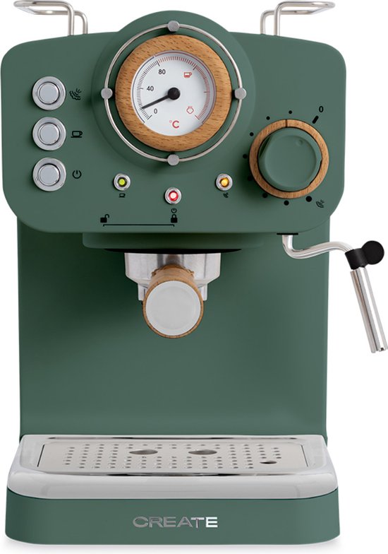 Saliegroene retro espressomachine van Create met houten accenten en temperatuurmeter.