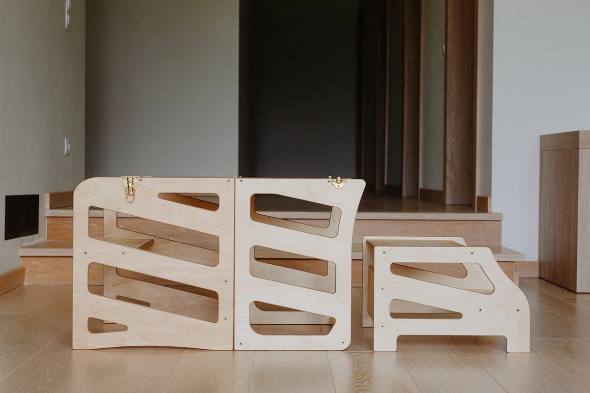 Image of 3 in 1 toren, bureau & opstapje (krukje) Blanke lak