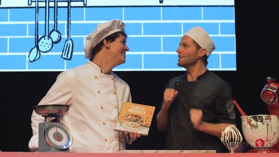 t Feestelijke kinderbakboek