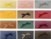 12 Stuks - Kleurrijke Kraftpapier Enveloppen Set Met Sierlijk Lint - Perfect voor Stijlvolle Uitnodigingen, Bruiloften en Verjaardagsvieringen - EA 5/6