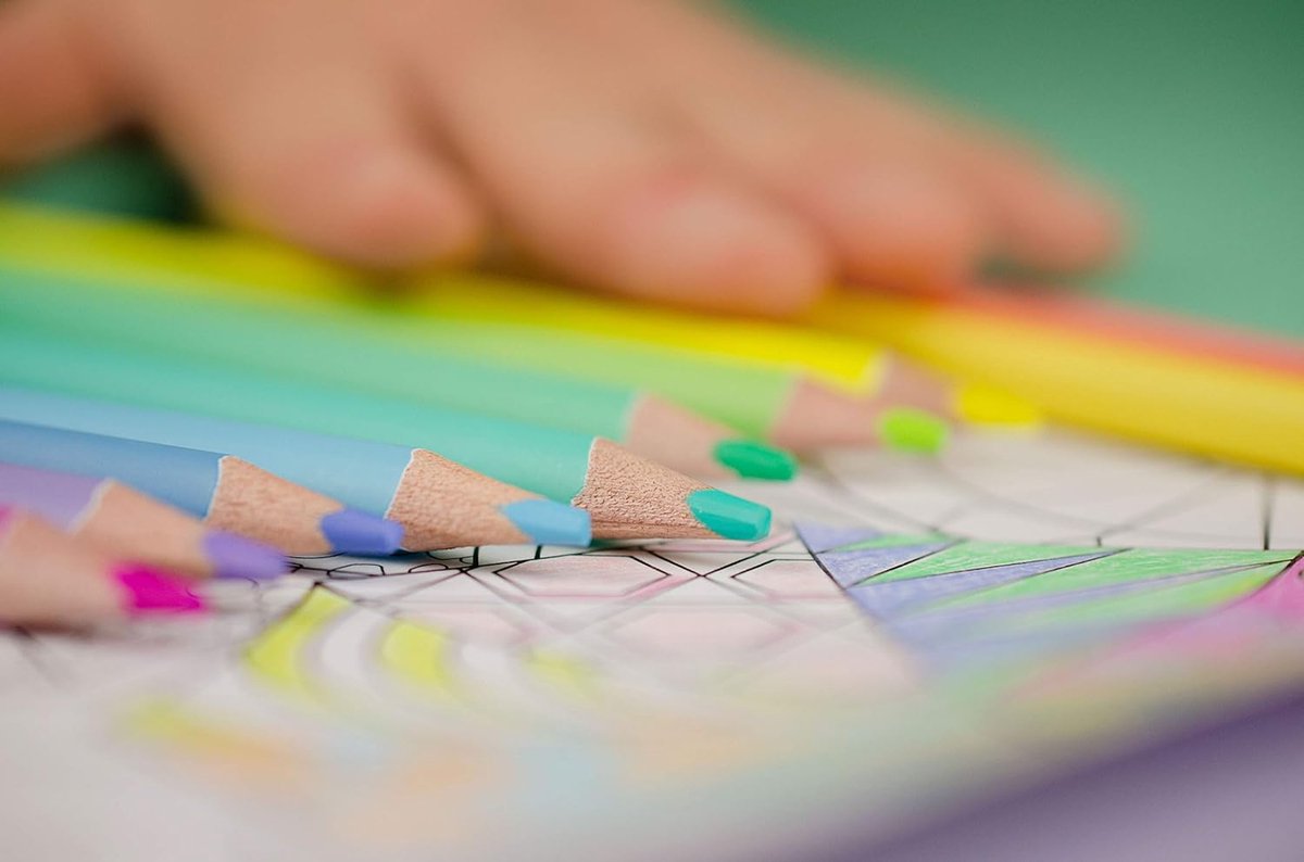 Kores - Kolores Pastel: 12 kleurpotloden voor kinderen, beginners en volwassenen, pasteltinten voor wit, donker en knutselpapier, set van 12 verschillende kleuren