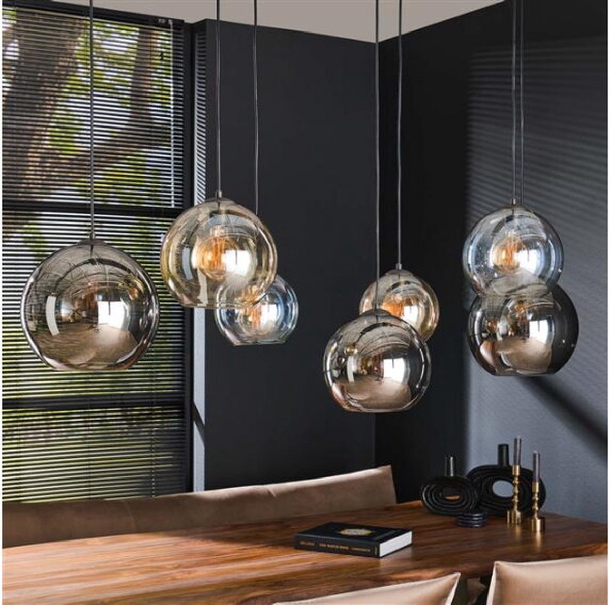 Hanglamp 7 Lampen - Multi Globe XL - Artic Zwart - Metaal - Glas - Woonkamer - Keuken - LED Lichtbron - In Hoogte verstelbaar tot 150 cm - Exclusief Lichtbron - Voedingstype Netstroom