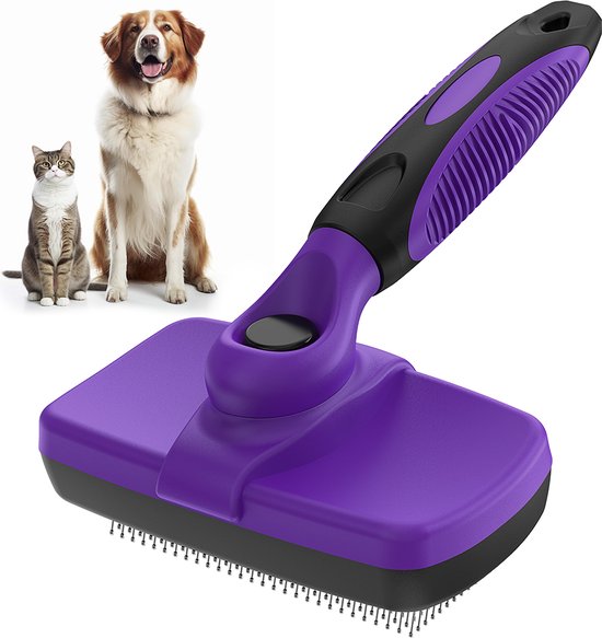 Paarse zelfreinigende borstel met zwart handvat naast een hond en een kat.