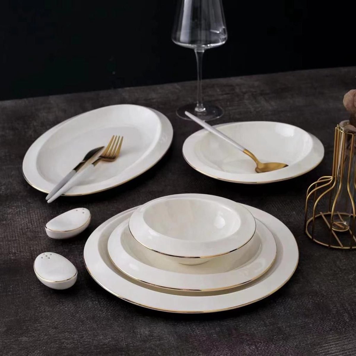 Royalty Line® DS27WS Serviesset - 27 Delig - 6 Persoons - Porselein Servies Set - Goud / Wit