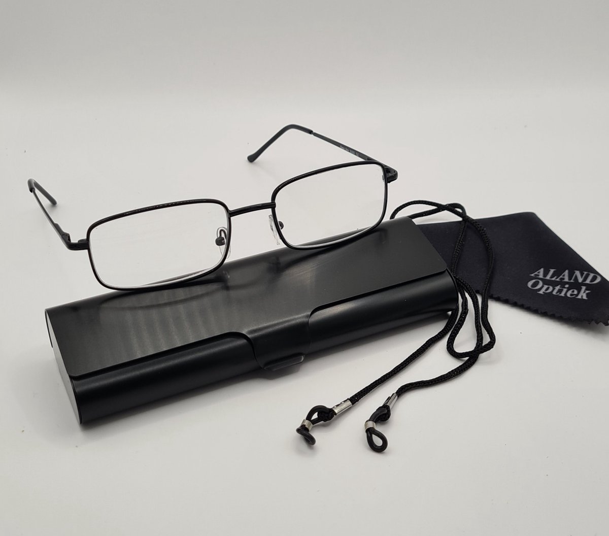 Unisex leesbril +2,5 met brillenkoker + koord + microvezeldoekje / class one 5000 / zwart / +2.5 lunettes de lecture avec étui pratique, cordon et chiffon de nettoyage pour lentilles / Aland optiek