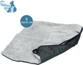 CoolPets Anti-Slip Cover – Speciaal ontwikkeld voor de koelmatten van CoolPets – Verkoelend materiaal - 40 x 30 cm - Maat S – Grijs - Fleece - Comfort