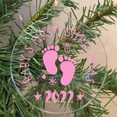 Kerstbal - Baby - jaartal - 2023 - gepersonaliseerd - roze - 8cm.