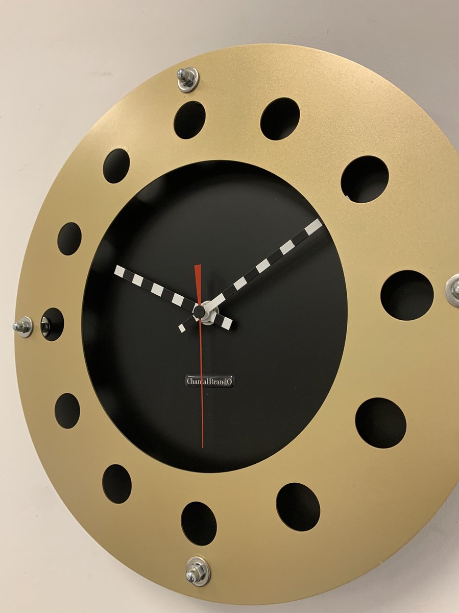 Wandklok CHANTALBRANDO -- GOLDEN EARRING -- MODERN DESIGN --