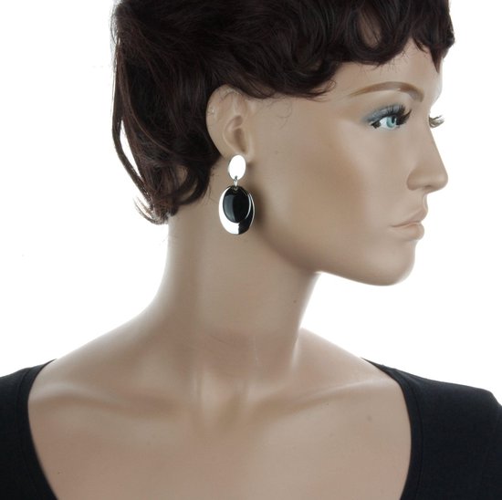Boucle d'oreille Behave avec pendentif ovale