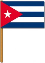 Luxe hand zwaaivlag Cuba 30 x 45 cm op houten stok - Feestartikelen/versieringen