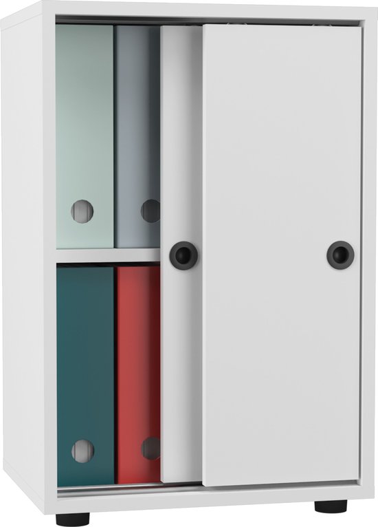 Witte archiefkast met twee schuifdeuren. Open vakken met opbergmappen in groen, grijs, rood en donkergroen.