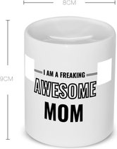 Akyol - i am a freaking awesome mom Spaarpot - Mama - de meest geweldigste moeder - moeder cadeautjes - moederdag - verjaardagscadeau - verjaardag - cadeau - geschenk - kado - gift - moeder artikelen - 350 ML inhoud