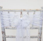 2 stoelstrikken van wit kant 18 x 275 cm - trouwen - kerst - stoelstrik - kant - wit - huwelijk