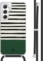 Casimoda® hoesje met koord - Geschikt voor Samsung A54 - Green Stripes - Afneembaar koord - TPU/acryl - Groen