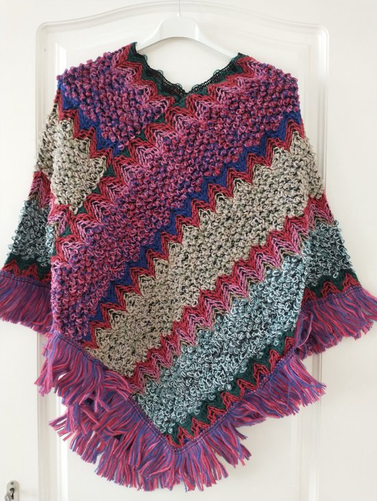 Poncho femme Shirley motif fantaisie fuchsia vert noir bleu royal beige rose marron rouge