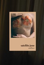 Satellite June - Softer - Fotografie Boek - Zelfliefde
