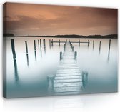 Canvas Schilderij - Pier - Hout - Water - Uitzicht - Wolken - Bergen - Inclusief Frame - 80x60cm (lxb)
