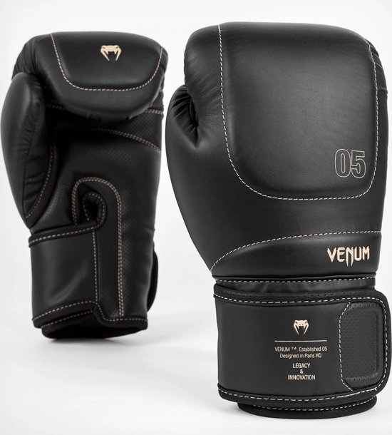 Foto: Venum impact evo bokshandschoenen zwart 14 oz