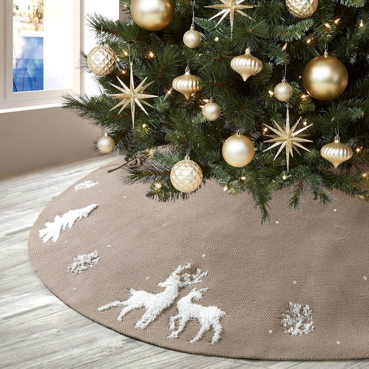 Unique Living - Kerstboomrok Clover - 90x90cm - Rood | Leen Bakker
