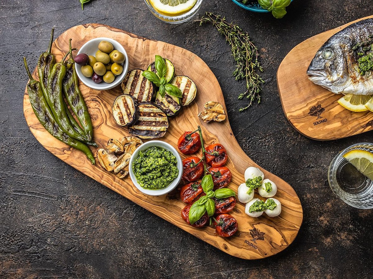 HENDI Tapasplank, serveerplank, gemaakt van olijfhout, houten plank, ontbijtplank, steakplank, kaasplank, keukenplank, snijplank, rechthoekig, ca. 300x150x(H)18mm HENDI Tapasplank, serveerplank, gemaakt van olijfhout, houten plank, ontbijtplank, steakplank, kaasplank, keukenplank, snijplank, rechthoekig, ca. 300x150x(H)18mm