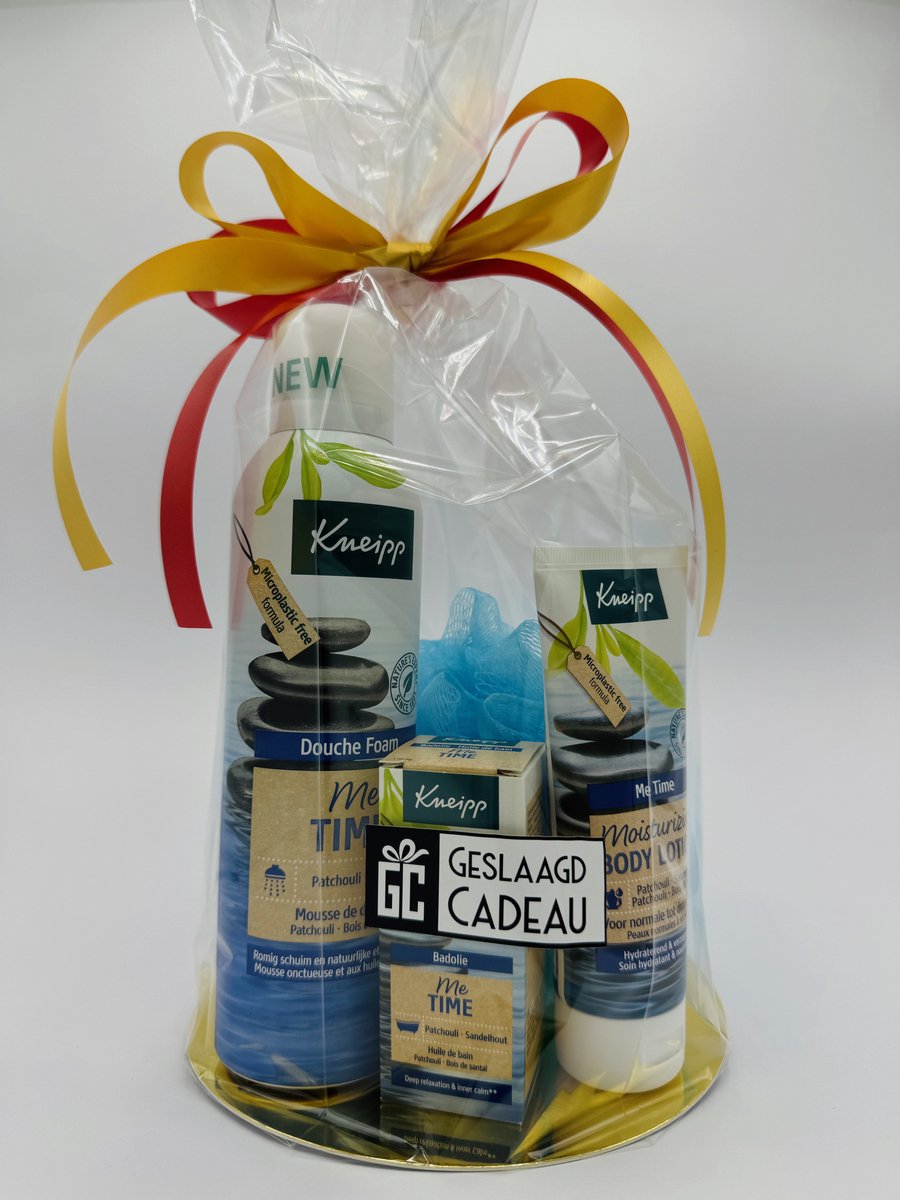 Goedkoopste Cadeau Kneipp Me Time douche foam - Kneipp badolie - Kneipp body lotion - rugspons - geschenkset vrouwen - verjaardag - kerstcadeau voor vrouwen - 4 producten
