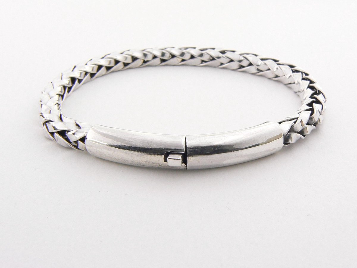 Gevlochten zilveren armband met kliksluiting - pols 19 cm