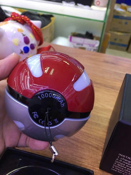 menigte merk Tot Pokémon Go - Pokéball - powerbank 10000 mAh | bol.com