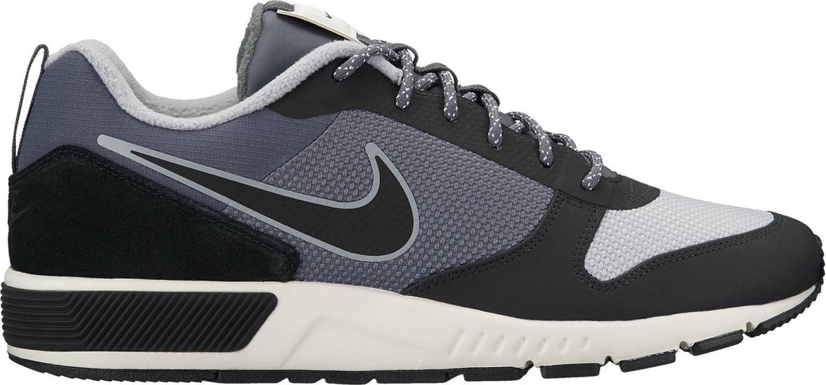 Nike Nightgazer Trail Sneakers Heren Dk Grey Black Sail Wolf Grey bol