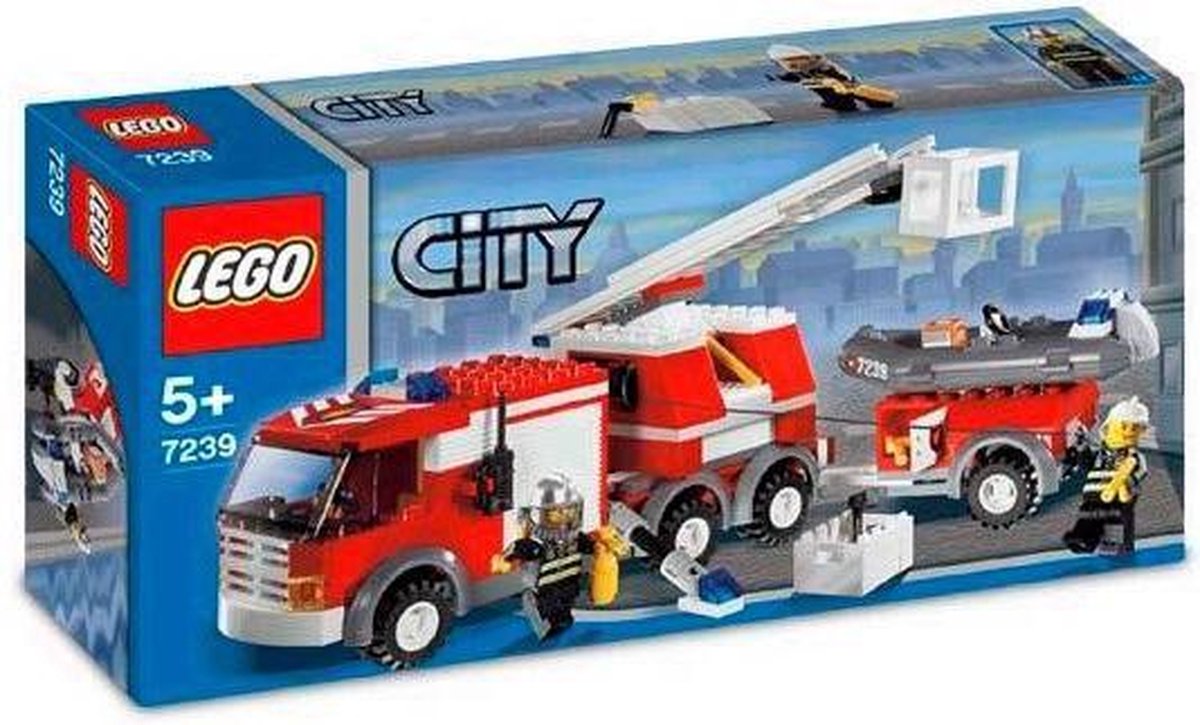 Soldes LEGO City - Le camion d'intervention des pompiers (60374
