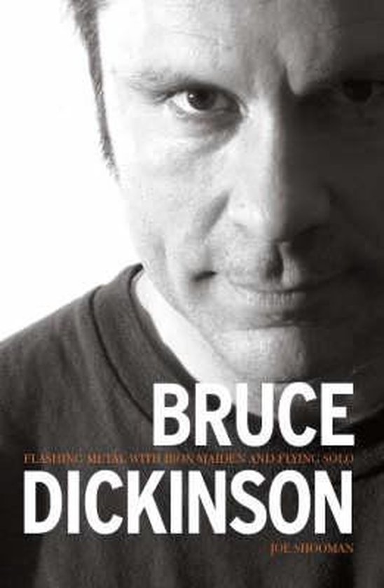 Boekomslag met close-up van Bruce Dickinson. Tekst: "BRUCE DICKINSON".